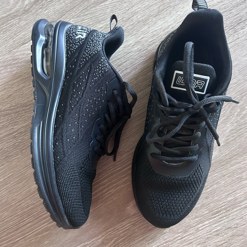 Black Knit Air Cushion Running Sneakers 7.5